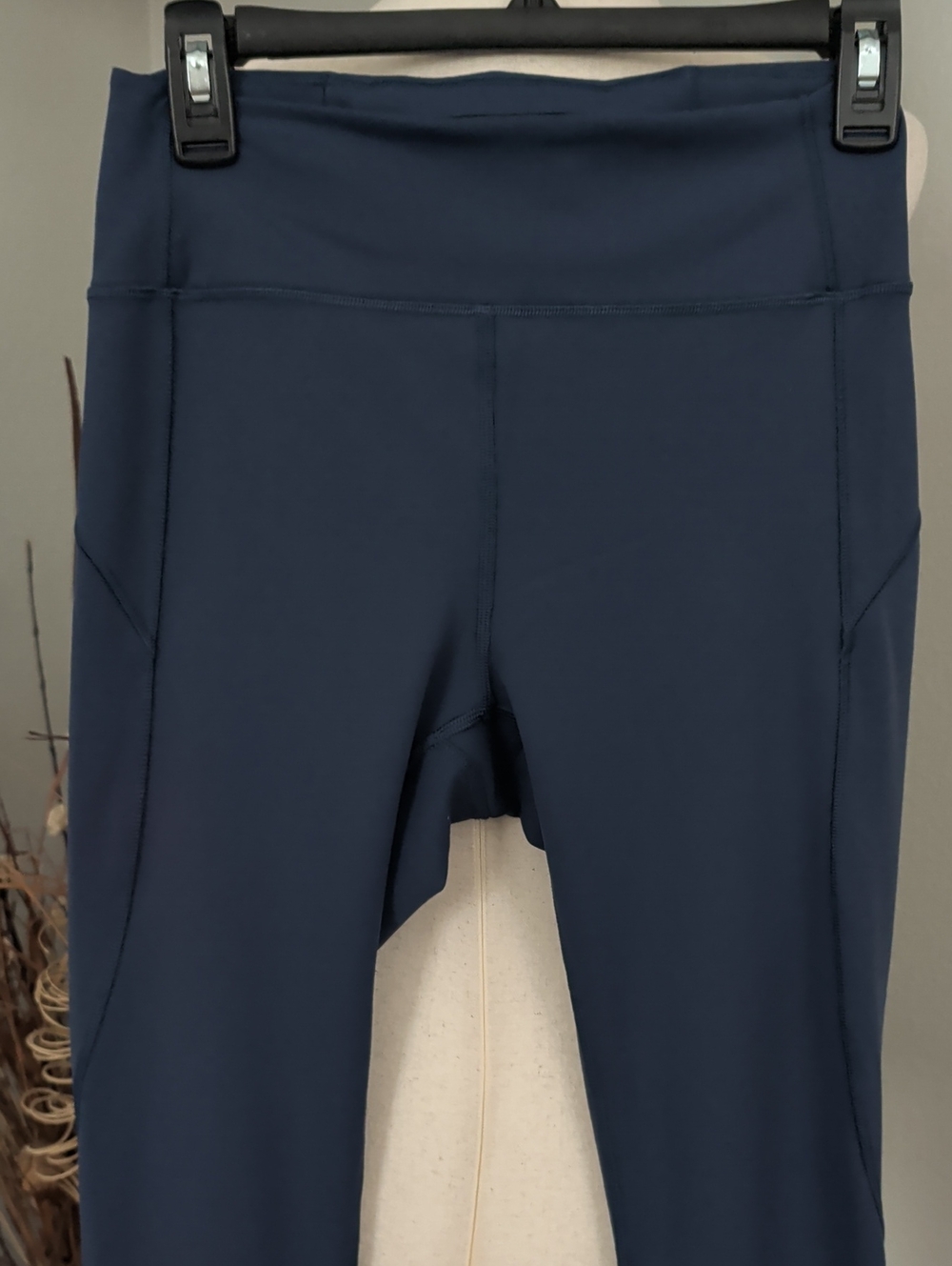 Lululemon In Movement Crop - Picture 3 of 11